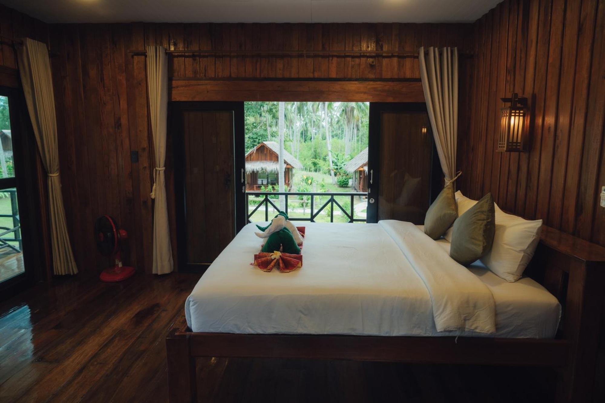 Coco Canopy Boutique Resort Koh Jum Exterior foto